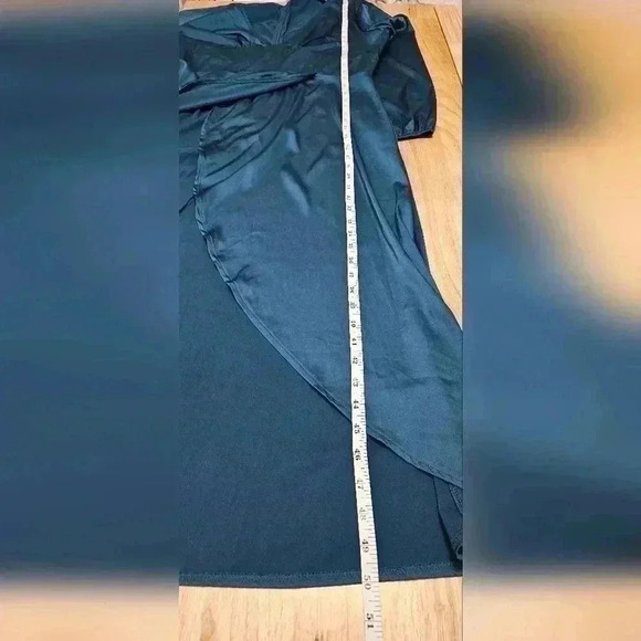 Misguided Women's Size 12 Teal Plunge Midi Dress NWT - Picture 2 of 12